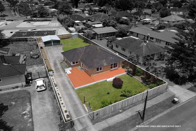 Photo of property in 14 Yeats Crescent, Fairfield, Hamilton, 3214