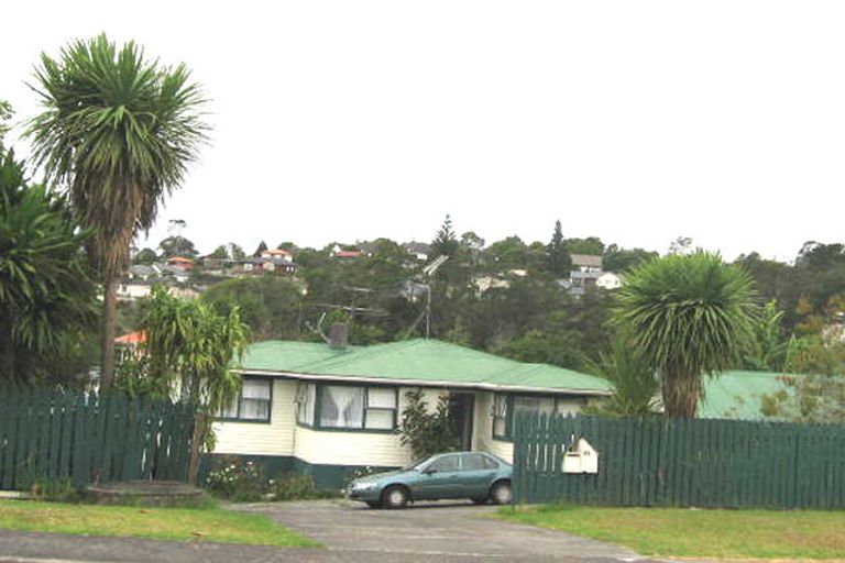 Photo of property in 59 Lauderdale Road, Birkdale, Auckland, 0626