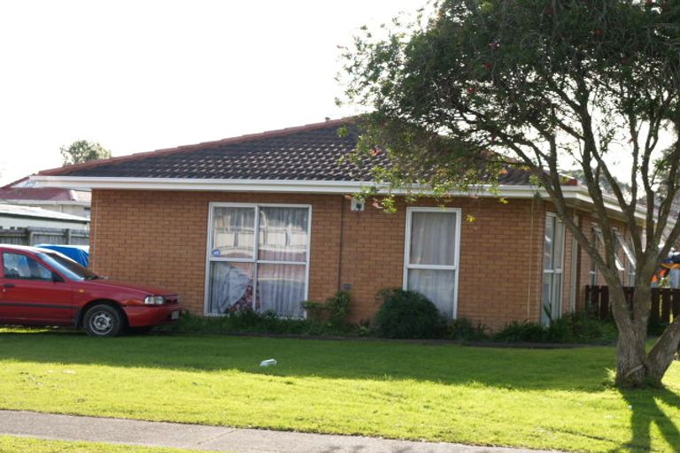 Photo of property in 38 Chelburn Crescent, Mangere East, Auckland, 2024