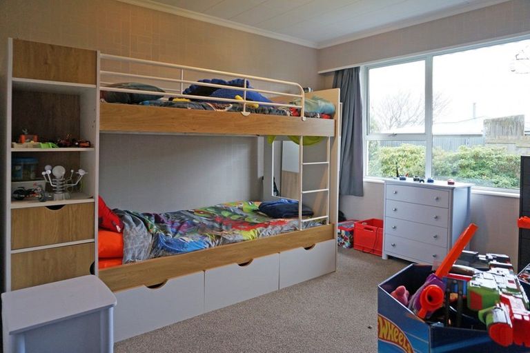 Photo of property in 61 Mauchline Street, Wallacetown, 9816