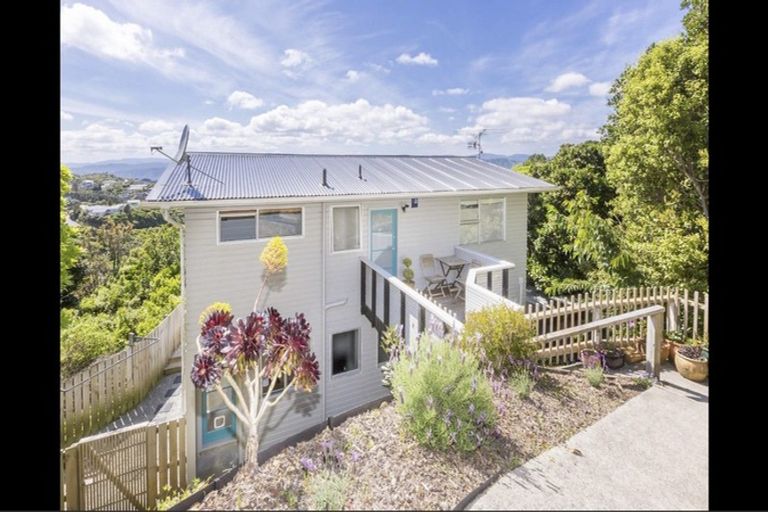 Photo of property in 4f Banksia Grove, Maungaraki, Lower Hutt, 5010