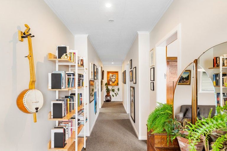 Photo of property in 127 Wellesley Road, Napier South, Napier, 4110