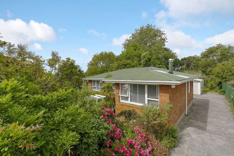 Photo of property in 12 Ranui Avenue, Ranui, Auckland, 0612
