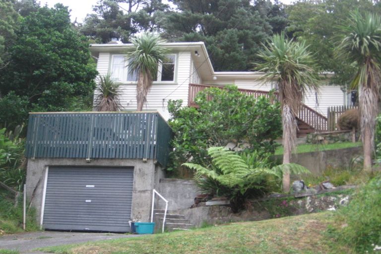 Photo of property in 54 Huntingdon Street, Northland, Wellington, 6012