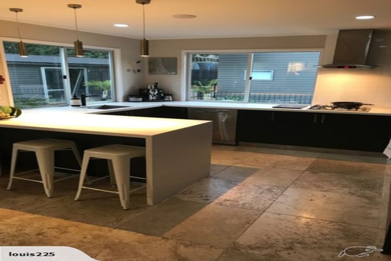 Photo of property in 4 Flavia Close, Torbay, Auckland, 0630