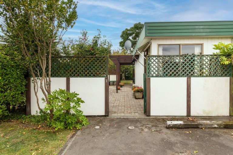 Photo of property in 1 Wallace Way, Havelock North, 4130
