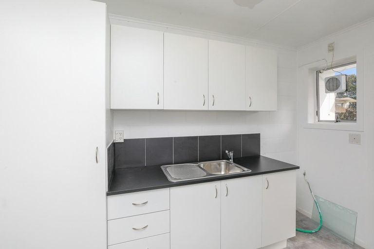 Photo of property in 5b Pollen Crescent, Melville, Hamilton, 3206