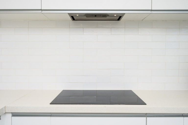 Photo of property in 10 Gladys Place, Kelvin Grove, Palmerston North, 4414