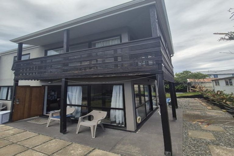 Photo of property in 15 Keppel Street, Porangahau, 4291