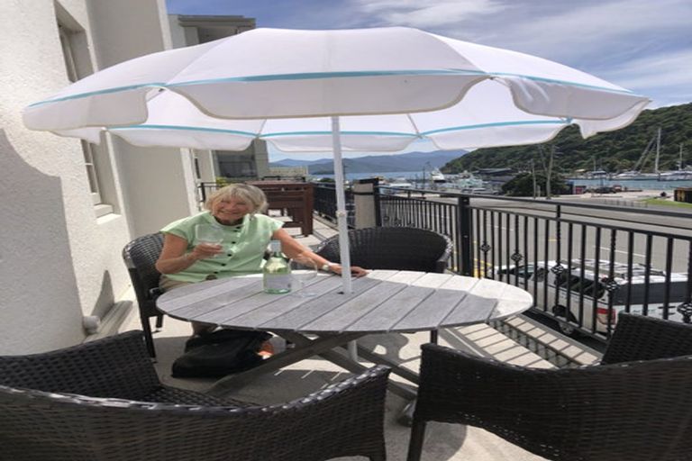 Photo of property in 11-19 Wellington Street, Picton, 7220