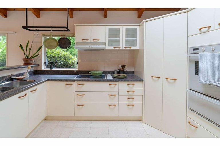 Photo of property in 1 James Kemp Place, Kerikeri, 0230