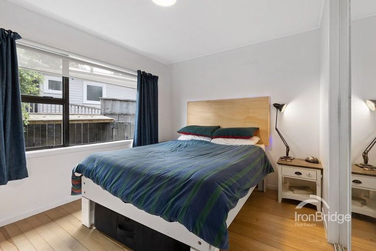 Photo of property in 7 Sea Vista Avenue, Beach Haven, Auckland, 0626