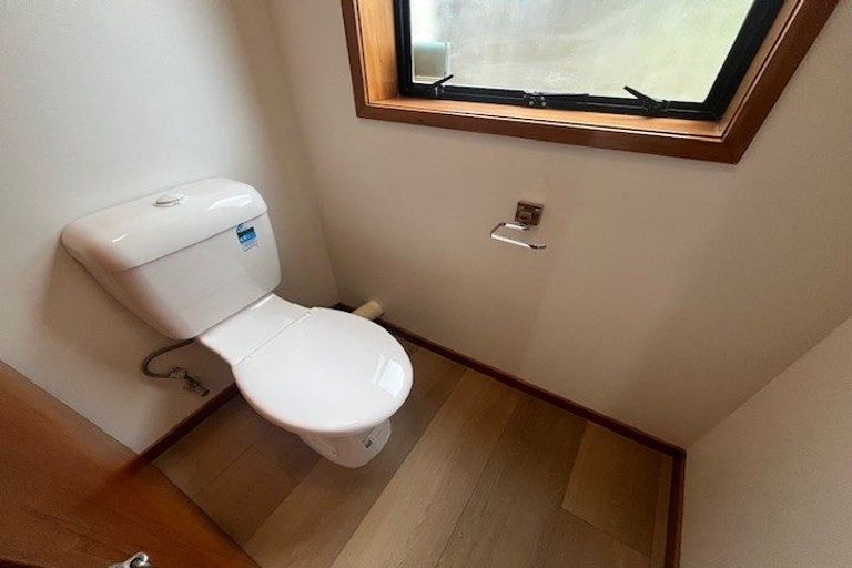 Photo of property in 26b Waller Avenue, Bucklands Beach, Auckland, 2012