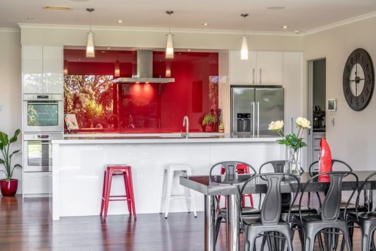 Photo of property in 98 Tamahere Drive, Tamahere, Hamilton, 3283