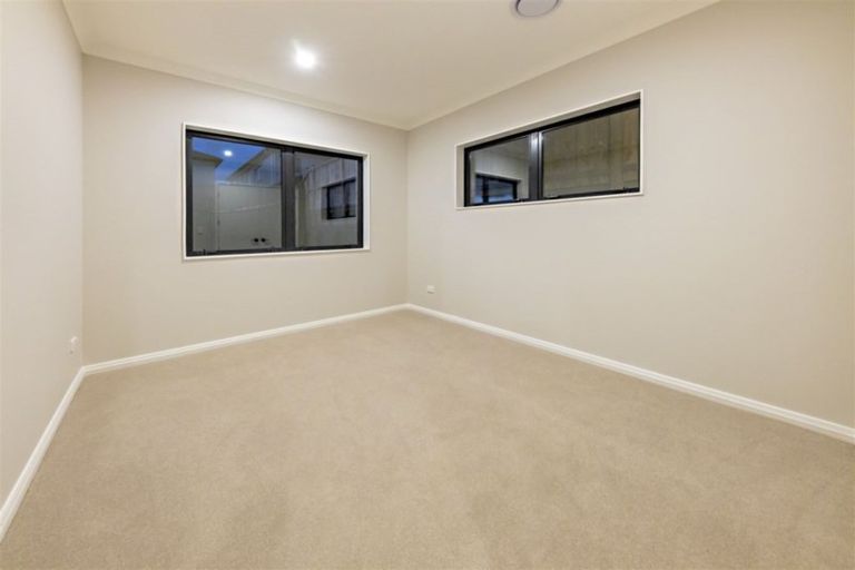 Photo of property in 38 Tinaku Road, Flat Bush, Auckland, 2019