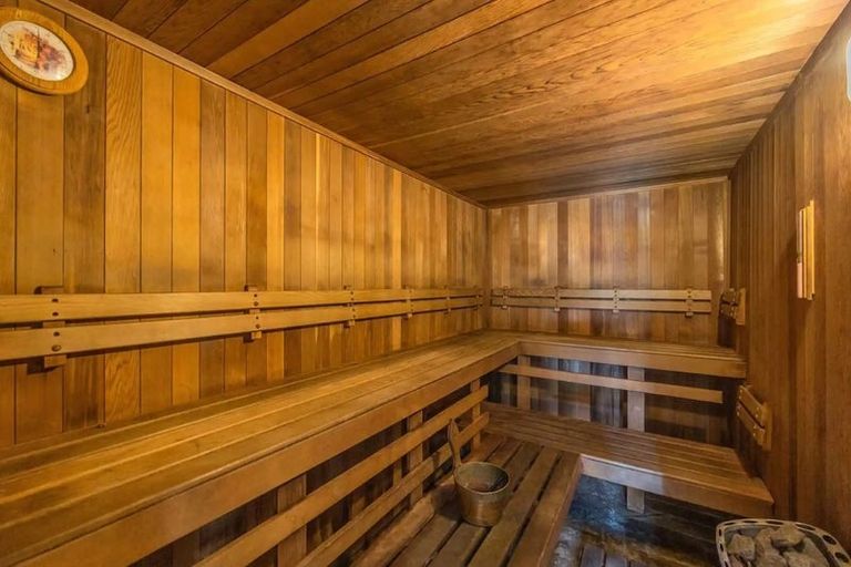 Photo of property in Ellerslie Court, 2/3c Harrison Road, Mount Wellington, Auckland, 1060