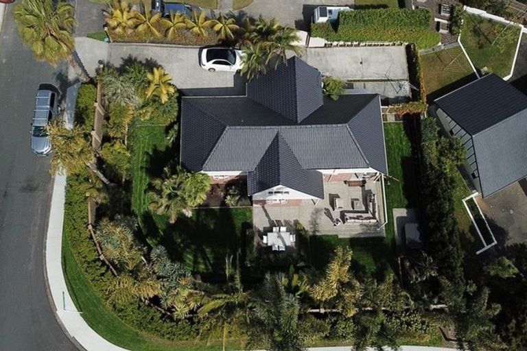 Photo of property in 38 Catalina Crescent, Forrest Hill, Auckland, 0620