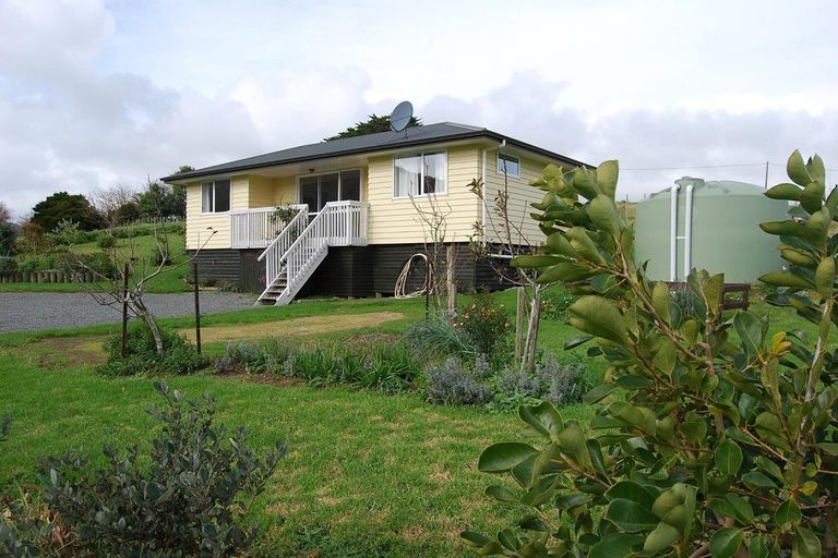 Photo of property in 278 Mountain Road, Maungaturoto, 0587