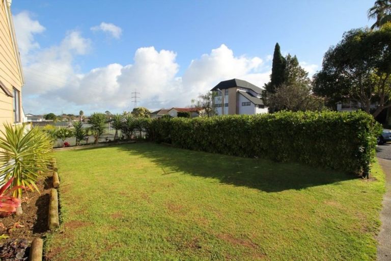 Photo of property in 7 Caserta Place, Clover Park, Auckland, 2023