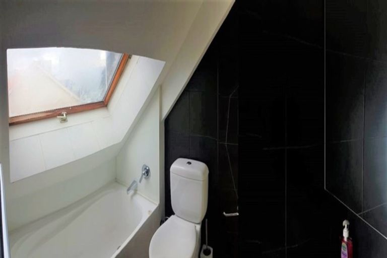 Photo of property in 2/15 Frederick Street, Te Aro, Wellington, 6011