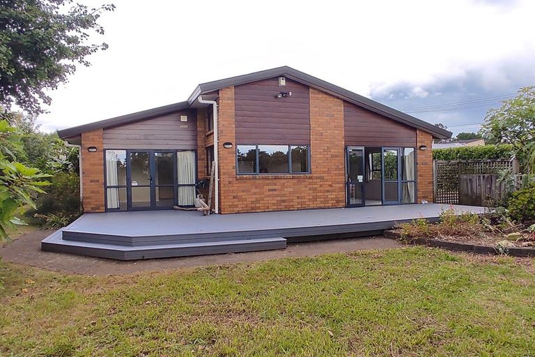 Photo of property in 287 Royal Road, Massey, Auckland, 0614