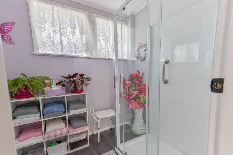 Photo of property in 9 Fergusson Street, Marton, 4710