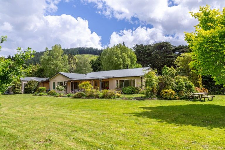 Photo of property in 1789 State Highway 2, Kaitoke, Upper Hutt, 5018