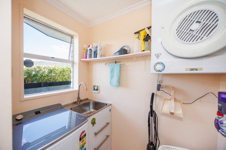 Photo of property in 71 Fairview Avenue, Feilding, 4702