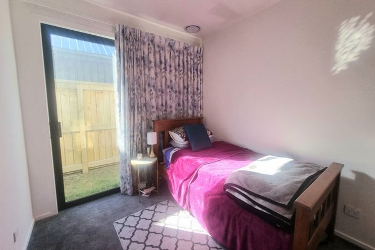 Photo of property in 6 Collie Road, Jacks Point, 9371