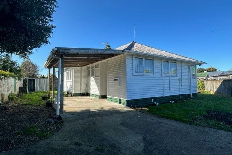 Photo of property in 7a Butler Place, Fairfield, Hamilton, 3214