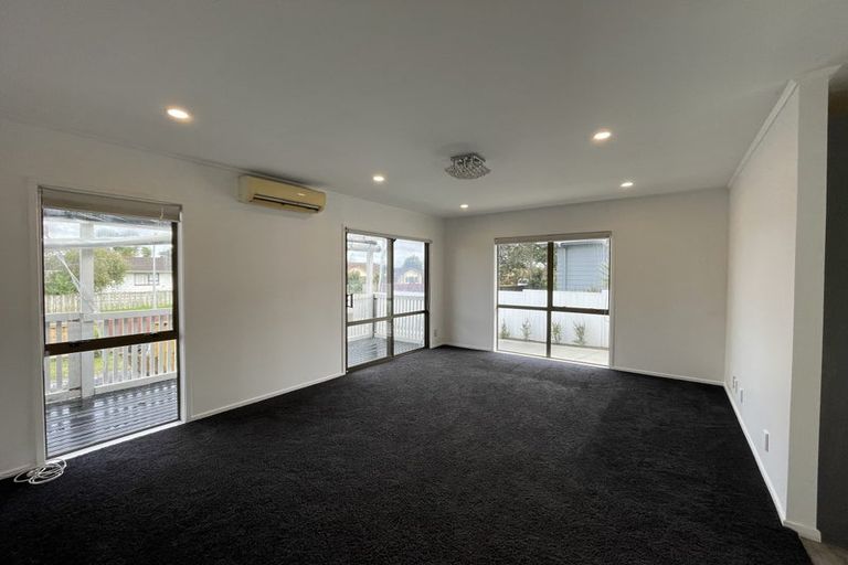 Photo of property in 3 Duckworth Road, Papakura, 2110