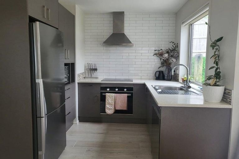 Photo of property in 74 Totara Meadows Court, Wiri, Auckland, 2104