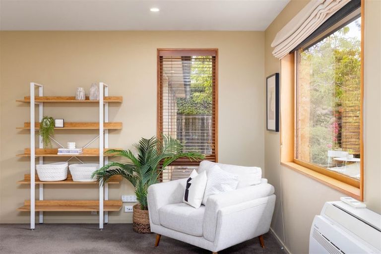 Photo of property in 8 Piper Lane, Beckenham, Christchurch, 8023