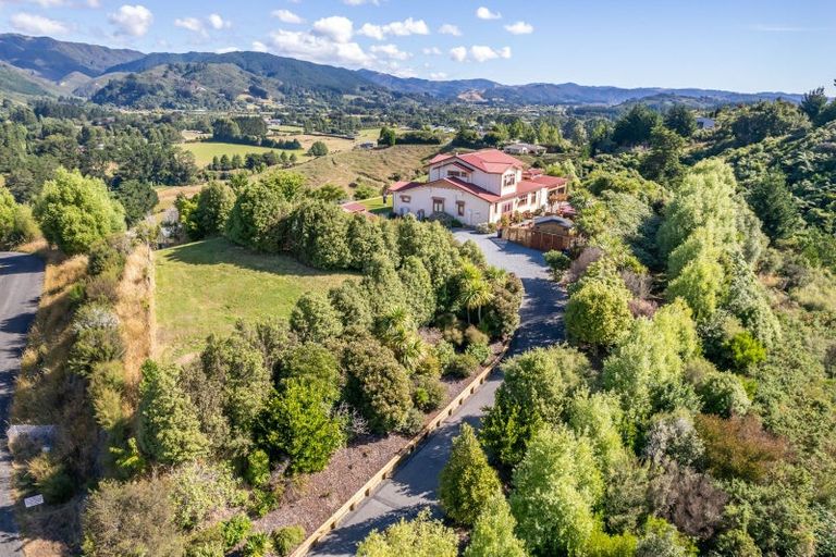 Photo of property in 10 Rural View Way, Maymorn, Upper Hutt, 5018