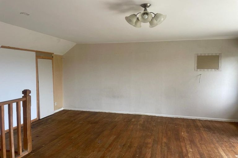 Photo of property in 24 Wellington Street, Papakura, 2110