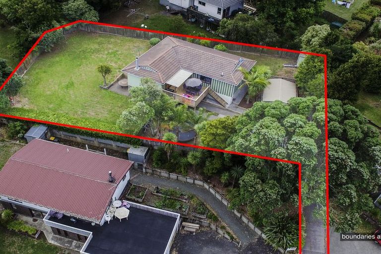 Photo of property in 10 Glenbervie Crescent, Massey, Auckland, 0614