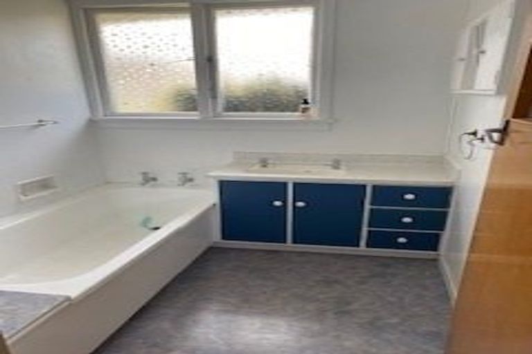 Photo of property in 55 Coutts Road, Gore, 9710