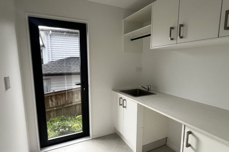 Photo of property in 2 Northgrove Avenue, Hillcrest, Auckland, 0627