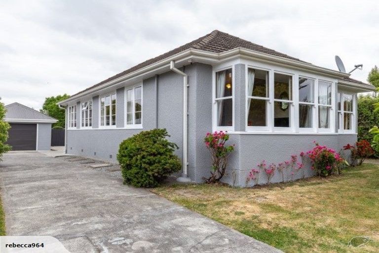 Photo of property in 4 Hillary Crescent, Upper Riccarton, Christchurch, 8041