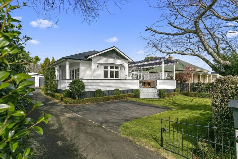 Photo of property in 27 Princes Street, Cambridge, 3434