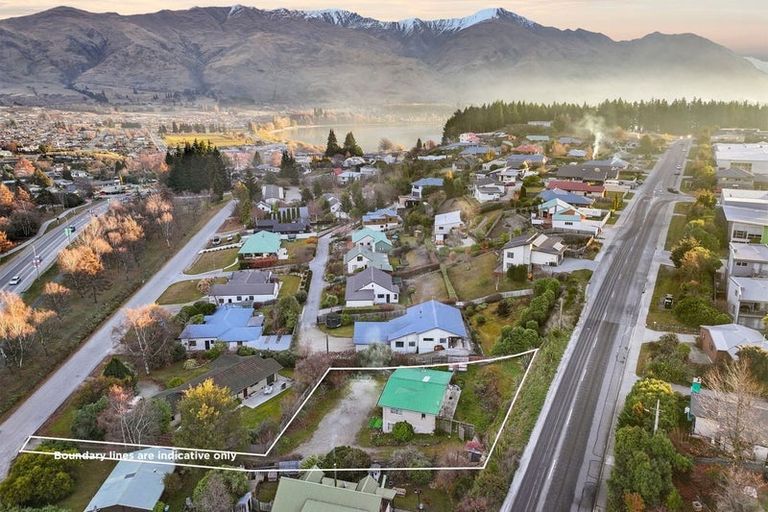 Photo of property in 110 Hedditch Street, Wanaka, 9305