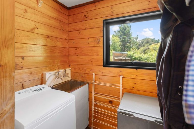 Photo of property in 9 Wilson Road, Hunterville, 4730