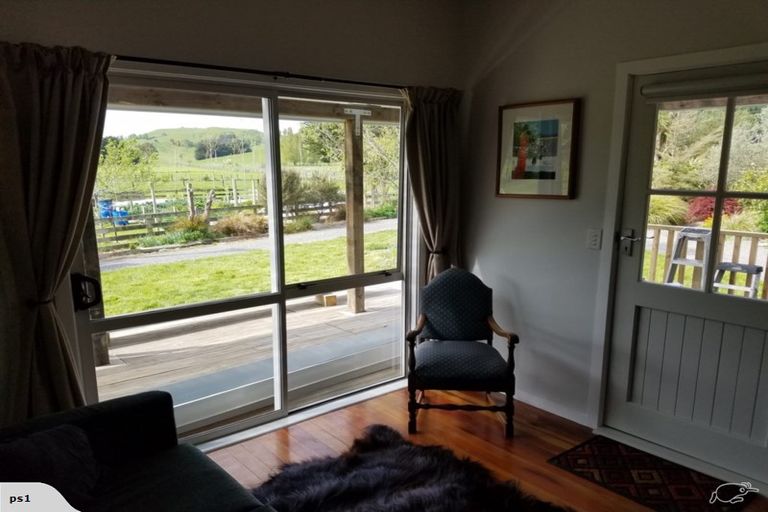 Photo of property in 801 Martinborough Masterton Road, Longbush, Masterton, 5884