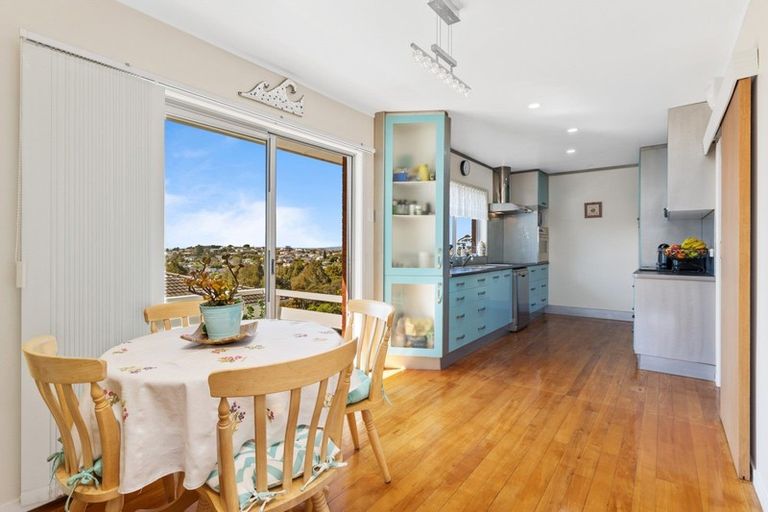 Photo of property in 13 Mcdowell Crescent, Hillcrest, Auckland, 0627