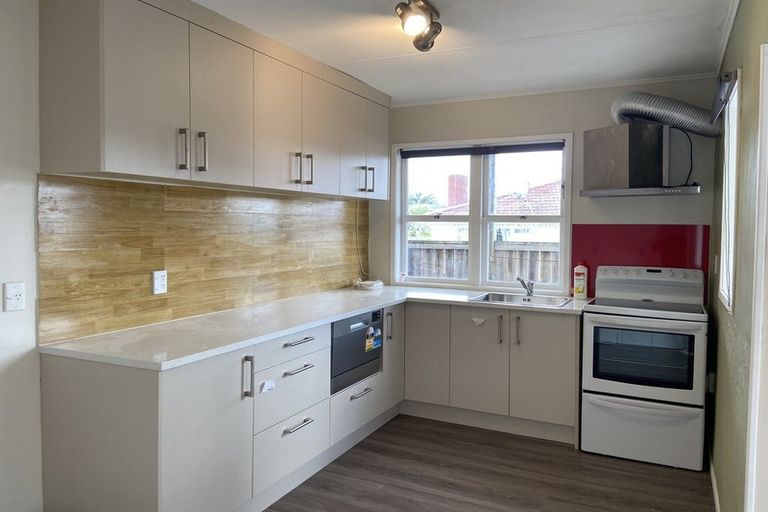 Photo of property in 40 Lingfield Street, Glenfield, Auckland, 0629