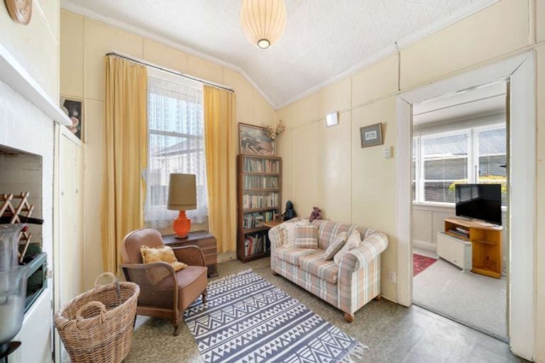 Photo of property in 60 Victoria Road, Saint Kilda, Dunedin, 9012