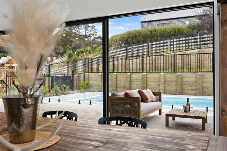 Photo of property in 114 Solan Drive, Waimauku, 0812