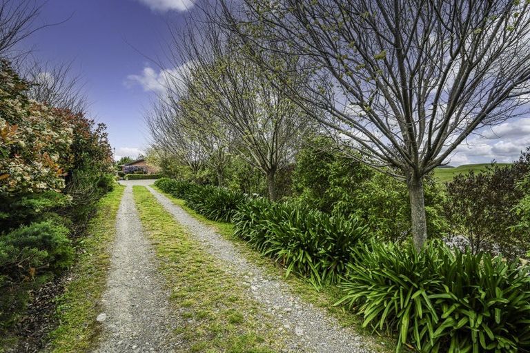 Photo of property in 1215 Taihape Road, Sherenden, Hastings, 4179