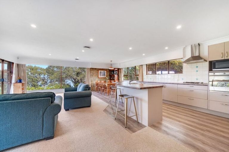 Photo of property in 1 Cliff Lane, Glenbrook, Waiuku, 2681