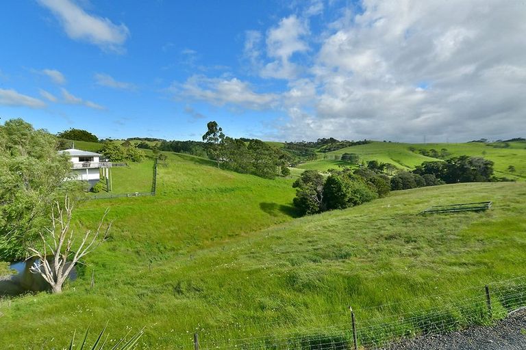 Photo of property in 220 Anderson Road, Helensville, 0875